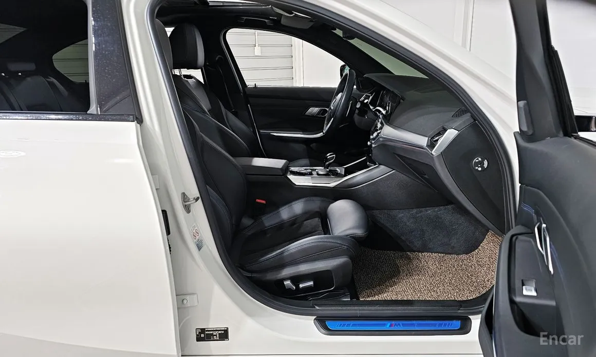 Фото 10 - BMW 3 Series