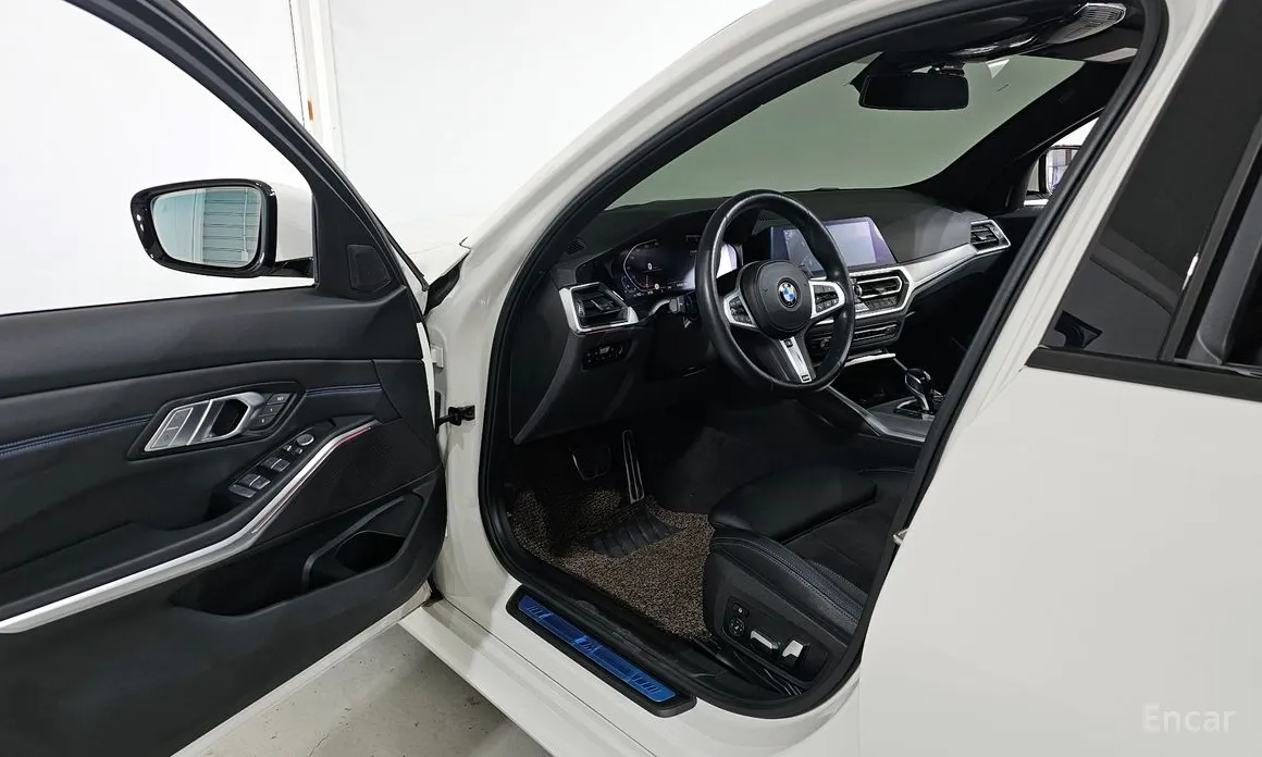 Фото 11 - BMW 3 Series