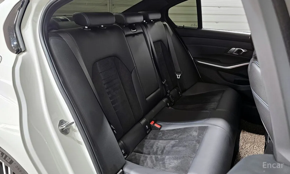 Фото 12 - BMW 3 Series