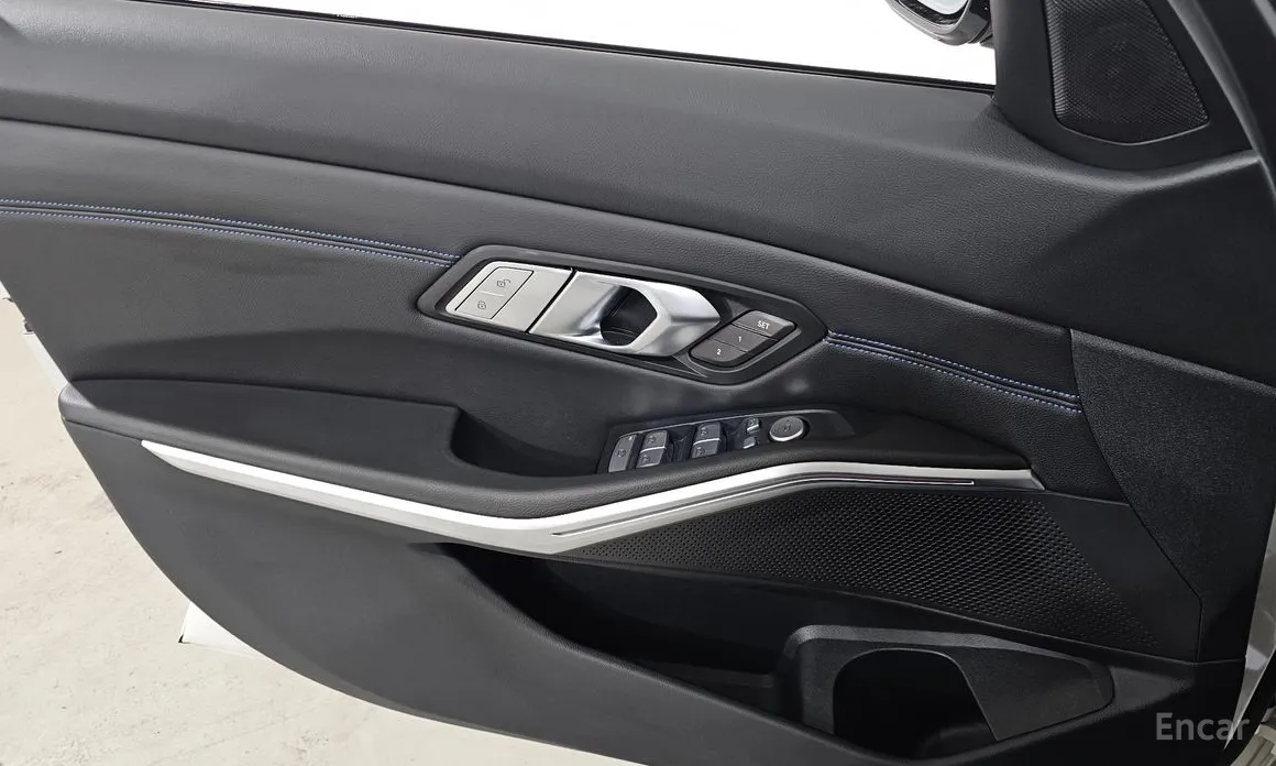 Фото 14 - BMW 3 Series