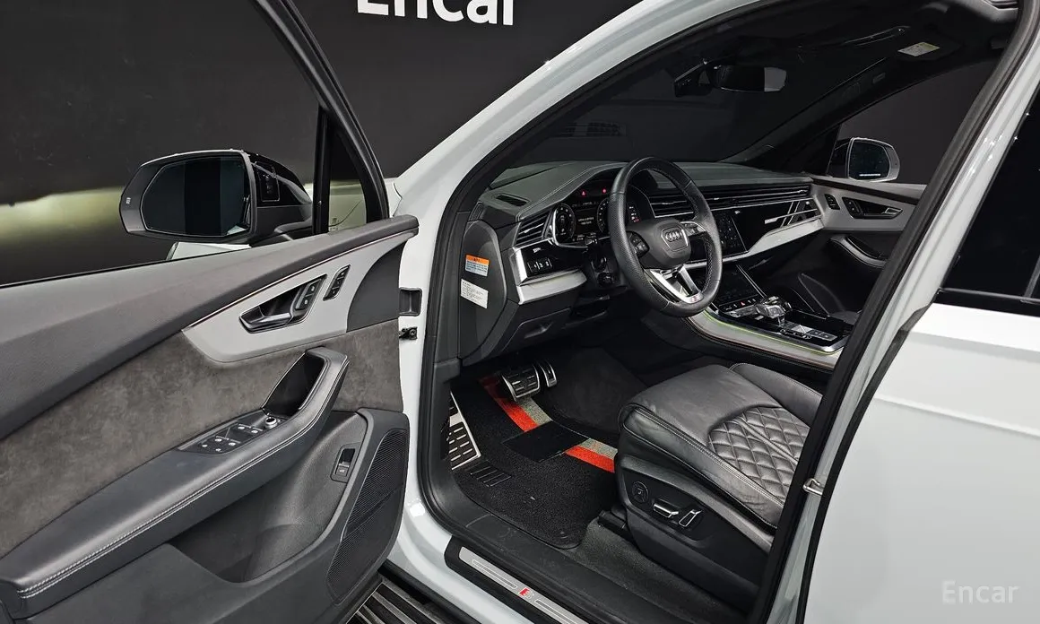 Фото 11 - Audi Q7