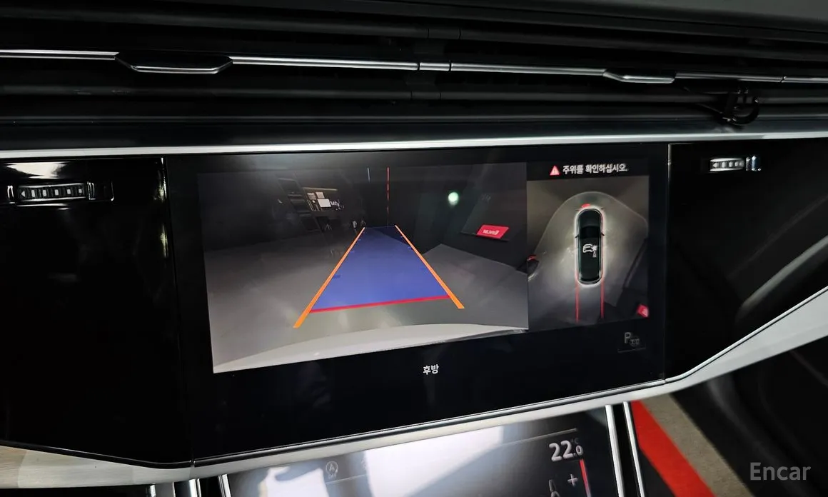 Фото 15 - Audi Q7