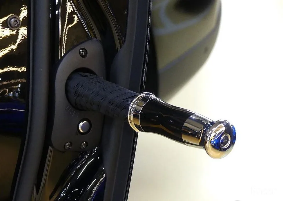 Фото 19 - Rolls-Royce Cullinan