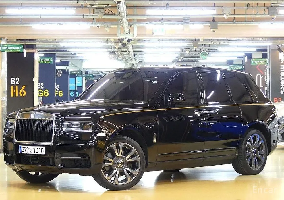 Фото 2 - Rolls-Royce Cullinan