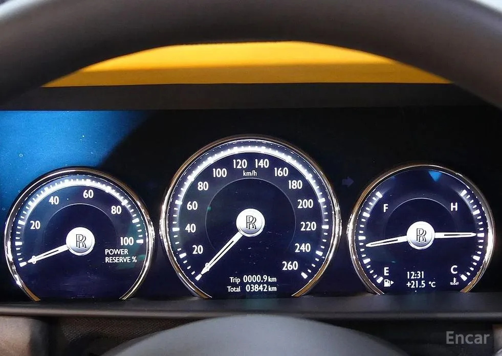 Фото 6 - Rolls-Royce Cullinan