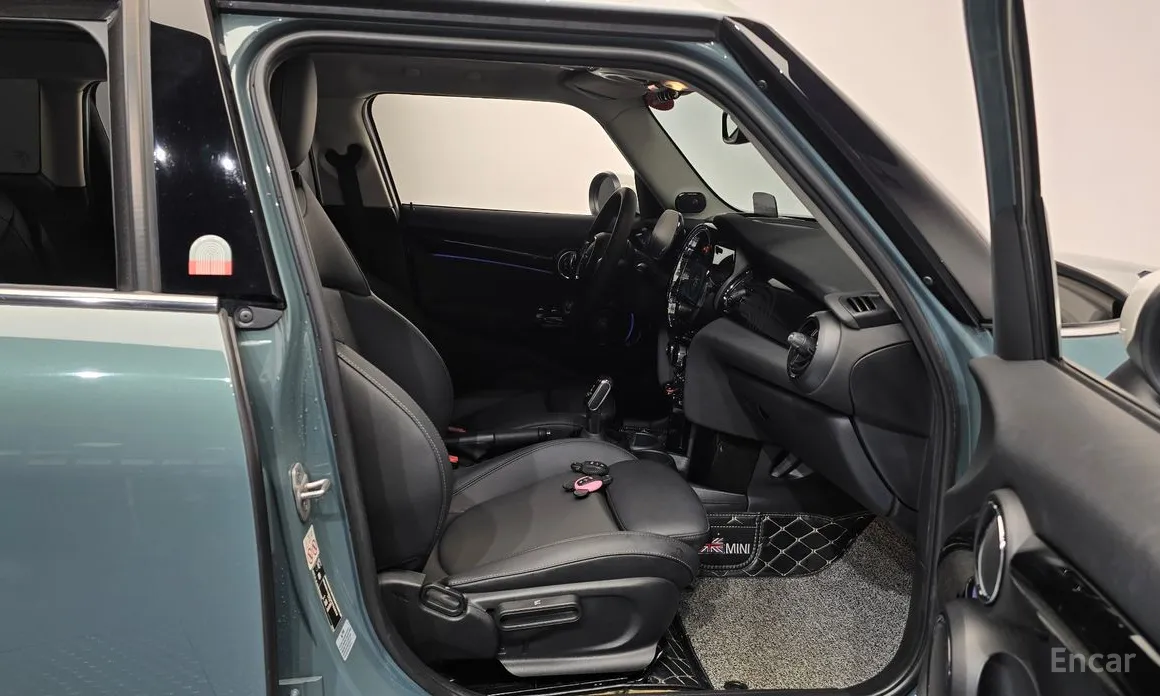 Фото 11 - Mini Cooper