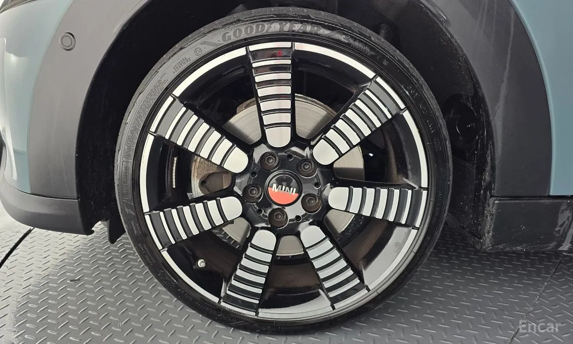 Фото 5 - Mini Cooper