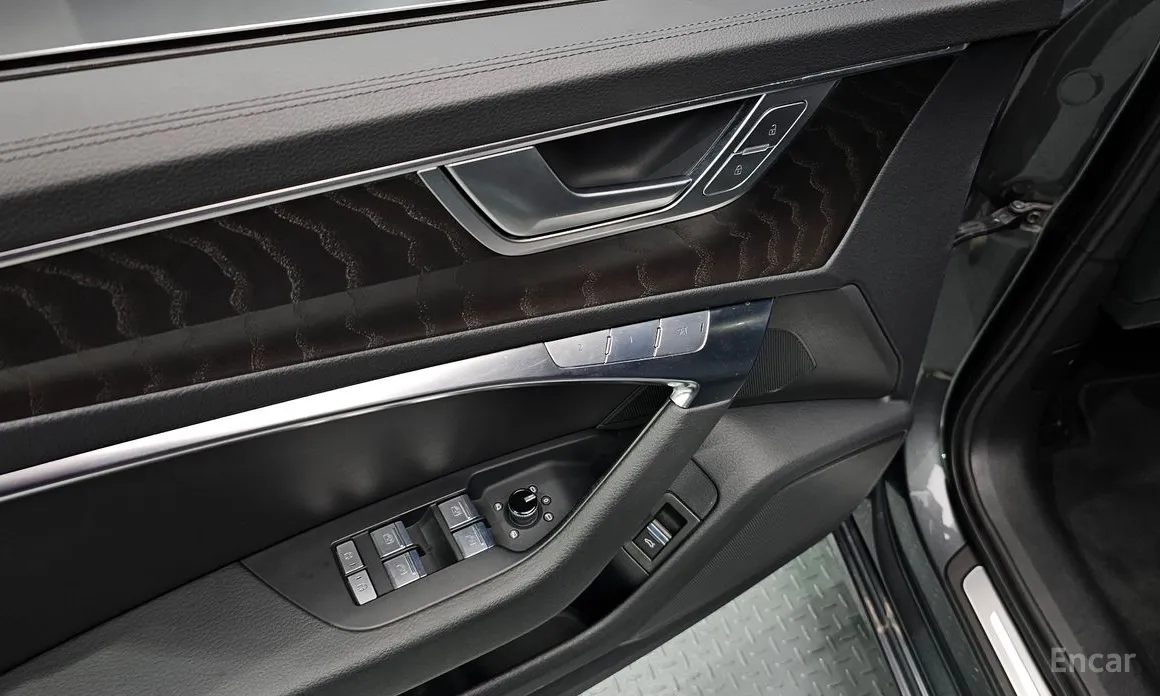 Фото 19 - Audi A6