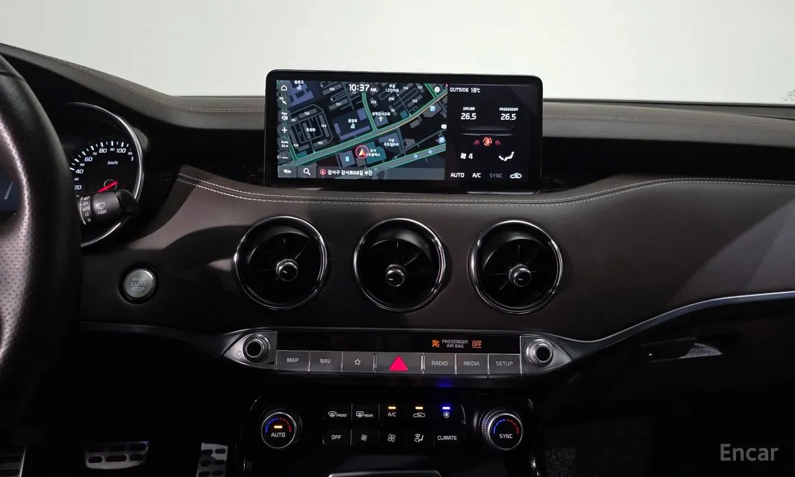 Фото 15 - Kia Stinger