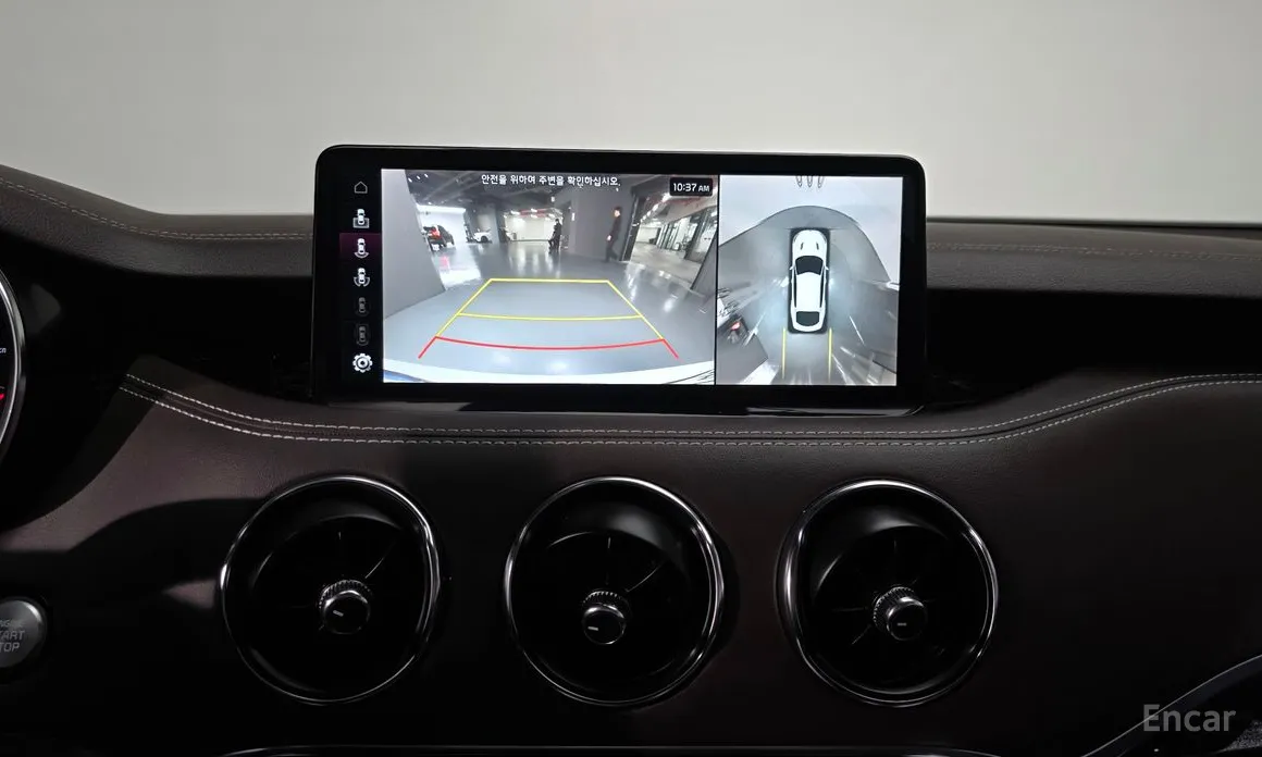 Фото 16 - Kia Stinger