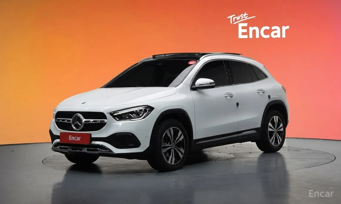 Фото 1 - Mercedes-Benz GLA-Class