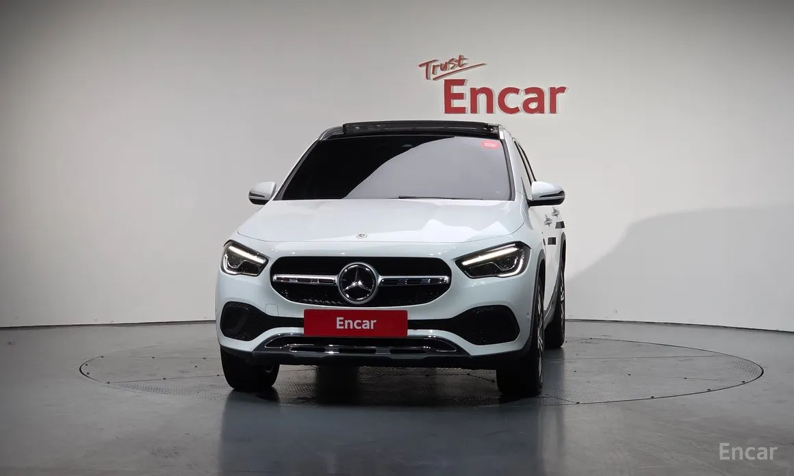 Фото 3 - Mercedes-Benz GLA-Class