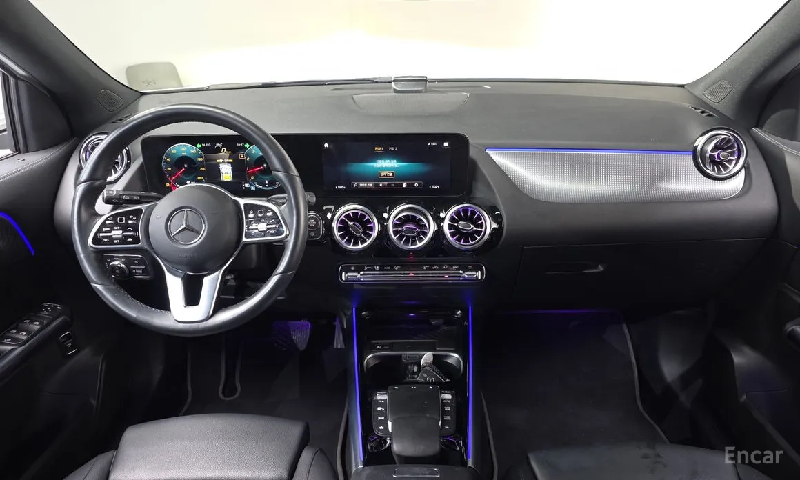 Фото 7 - Mercedes-Benz GLA-Class