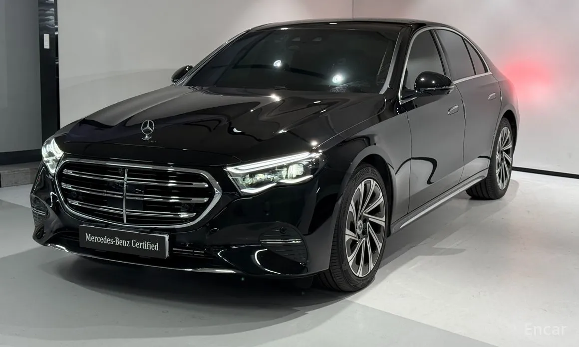 Фото 1 - Mercedes-Benz E-Class