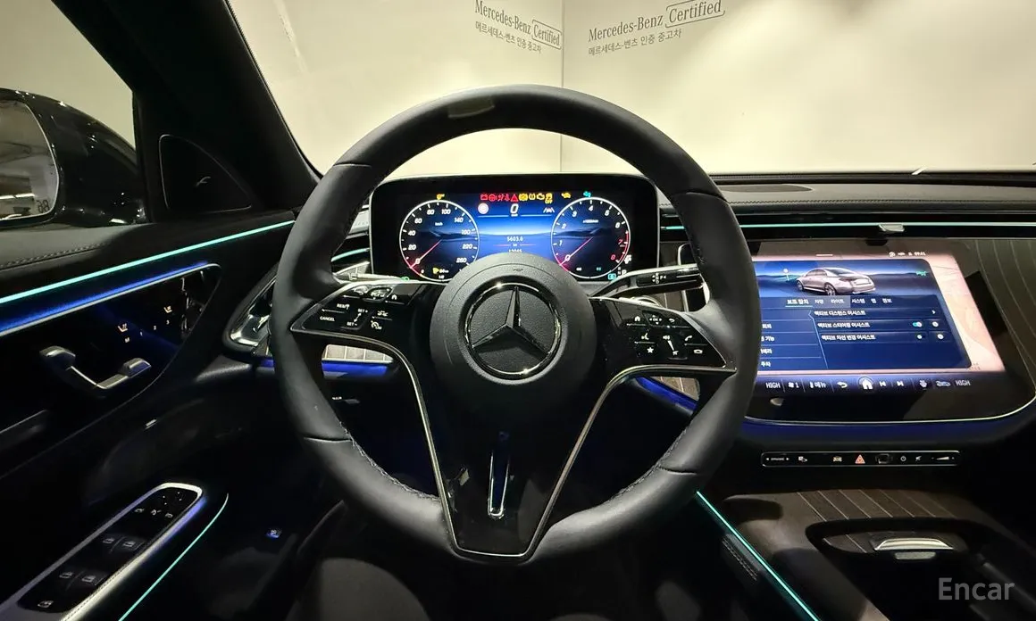 Фото 10 - Mercedes-Benz E-Class