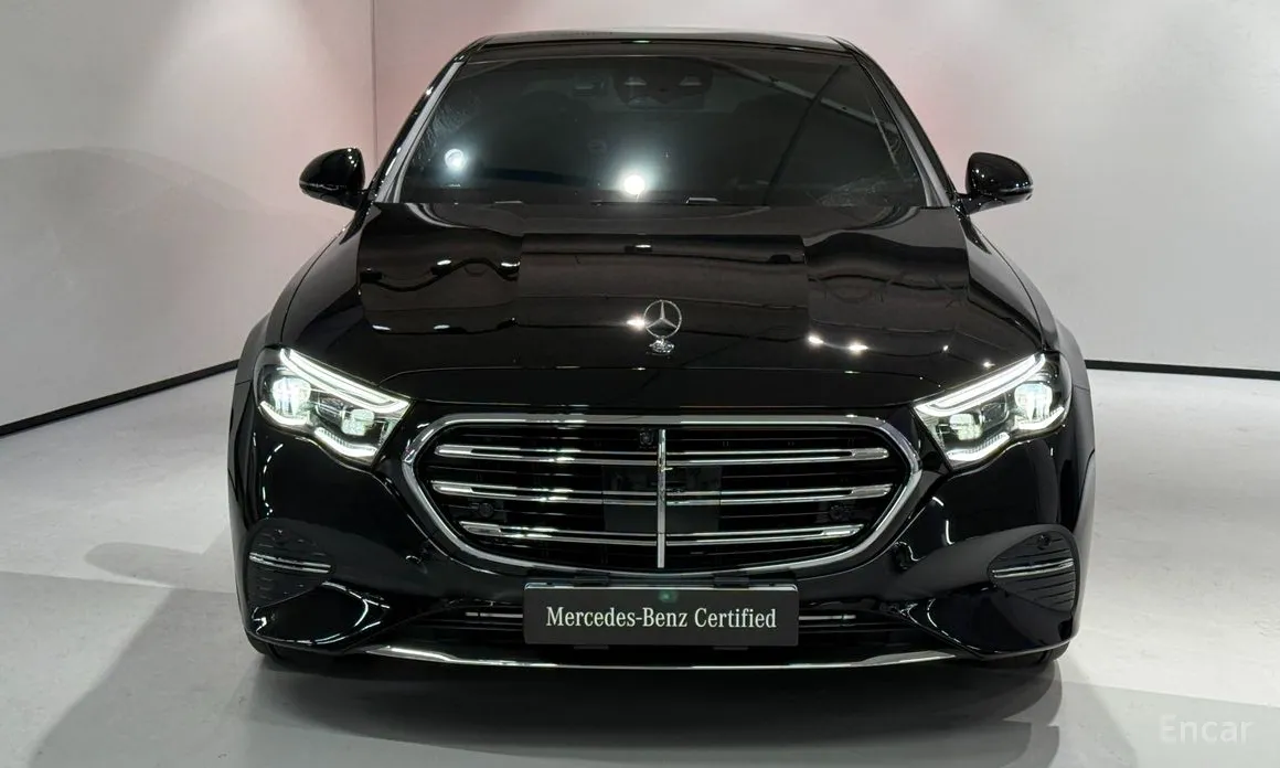 Фото 2 - Mercedes-Benz E-Class