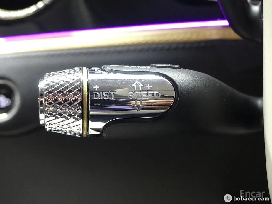 Фото 11 - Bentley Flying Spur