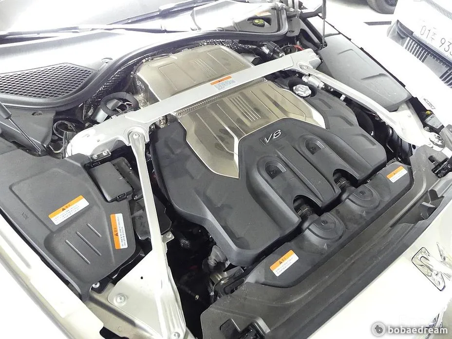 Фото 5 - Bentley Flying Spur