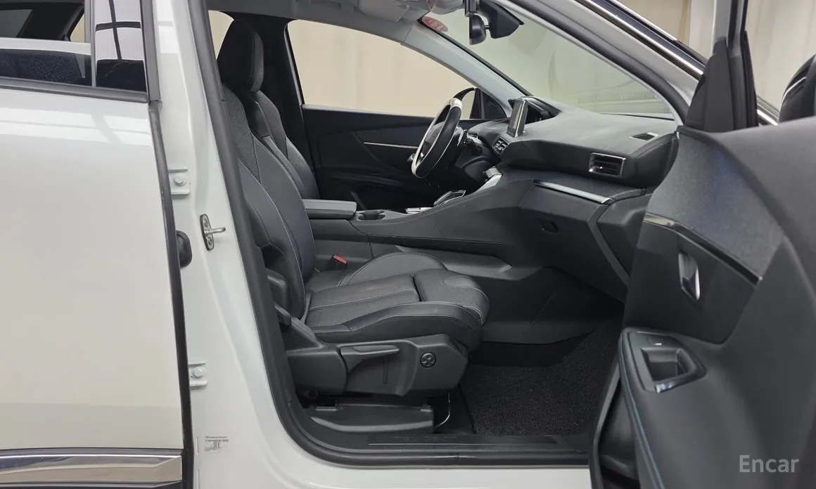 Фото 11 - Peugeot 3008