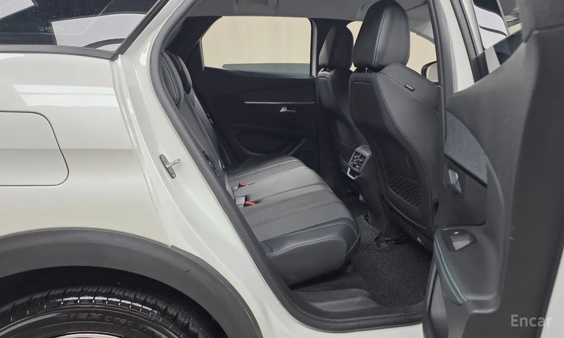 Фото 12 - Peugeot 3008