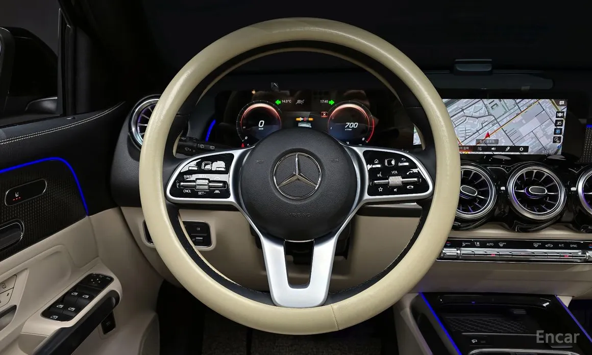 Фото 13 - Mercedes-Benz GLB-Class