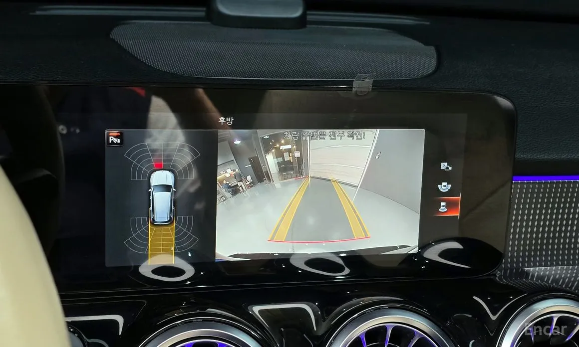 Фото 14 - Mercedes-Benz GLB-Class