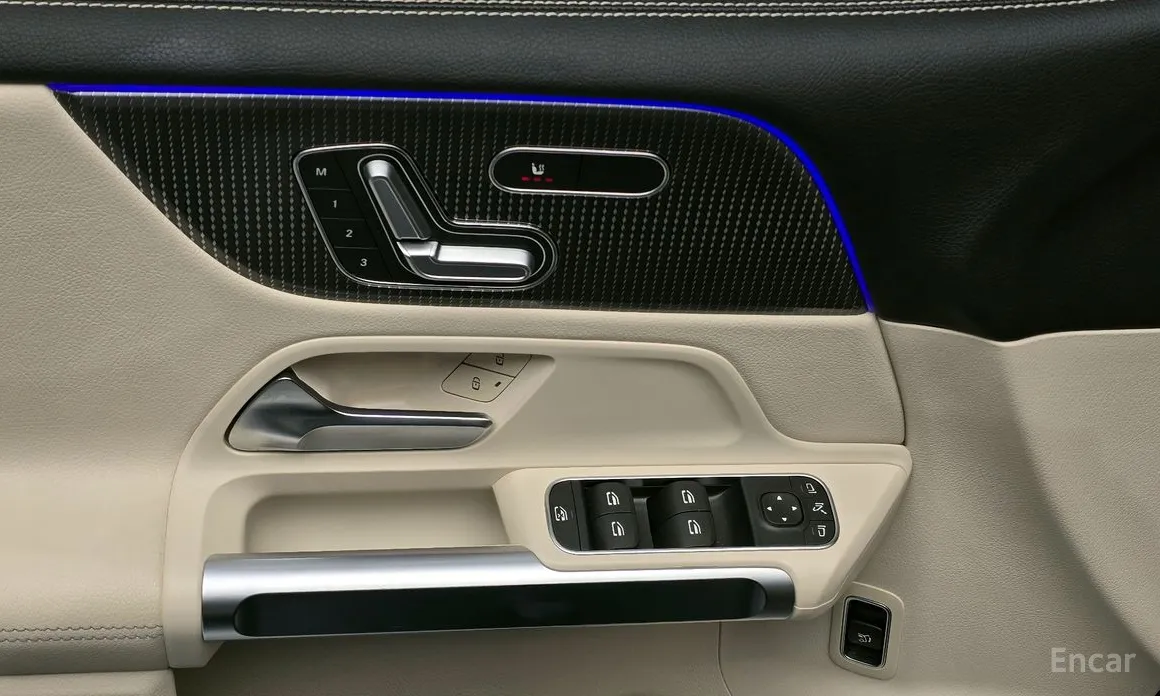 Фото 17 - Mercedes-Benz GLB-Class