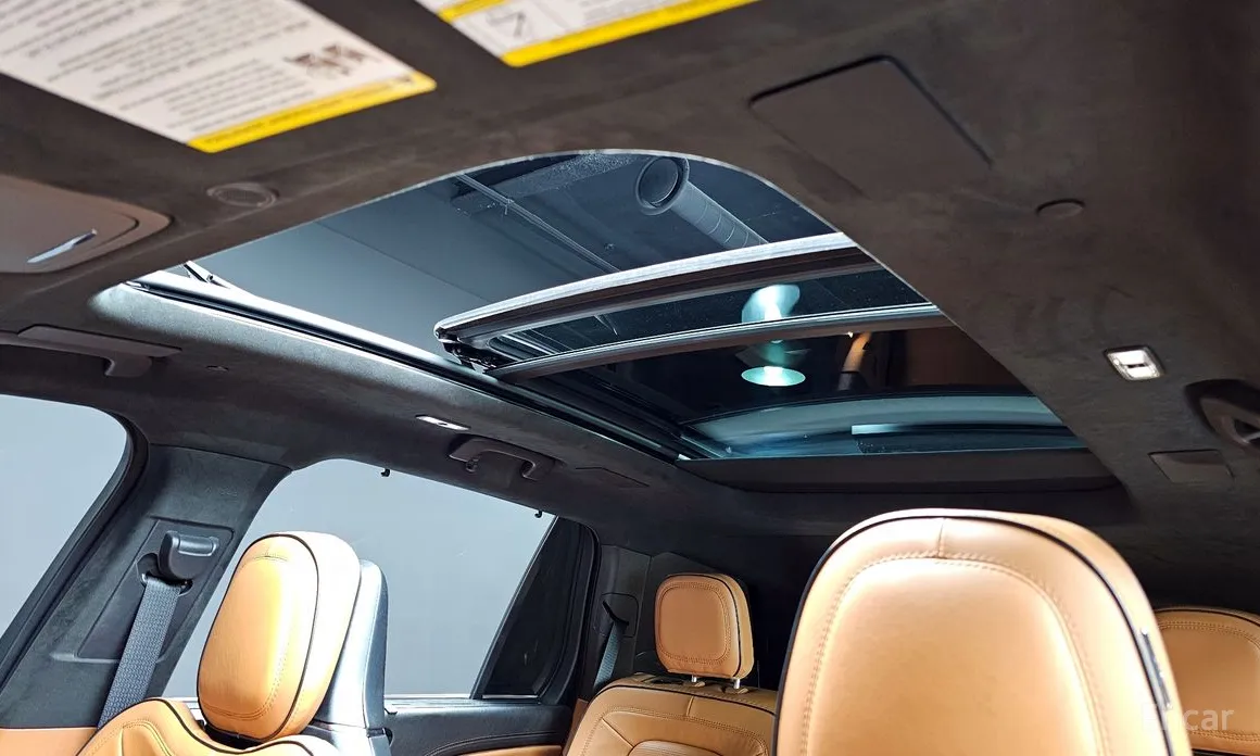 Фото 18 - Lincoln Aviator