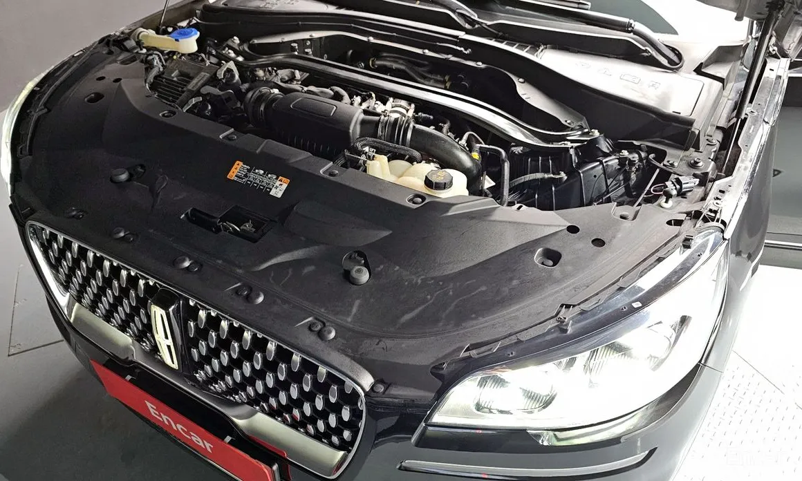 Фото 6 - Lincoln Aviator