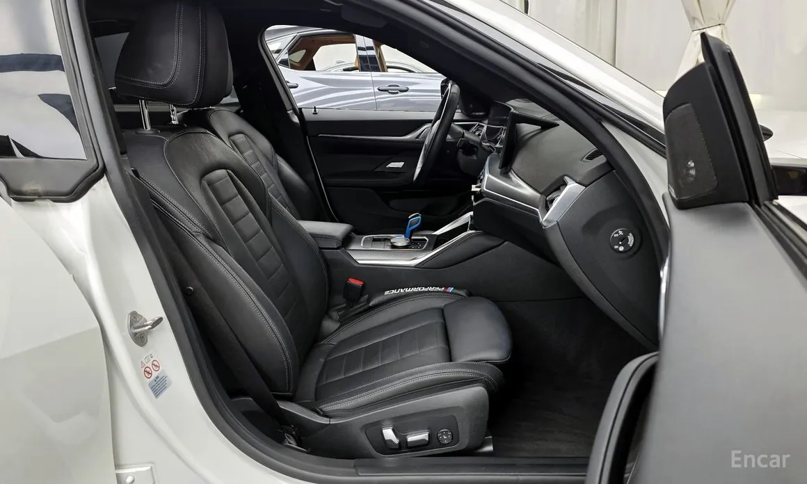 Фото 11 - BMW i4