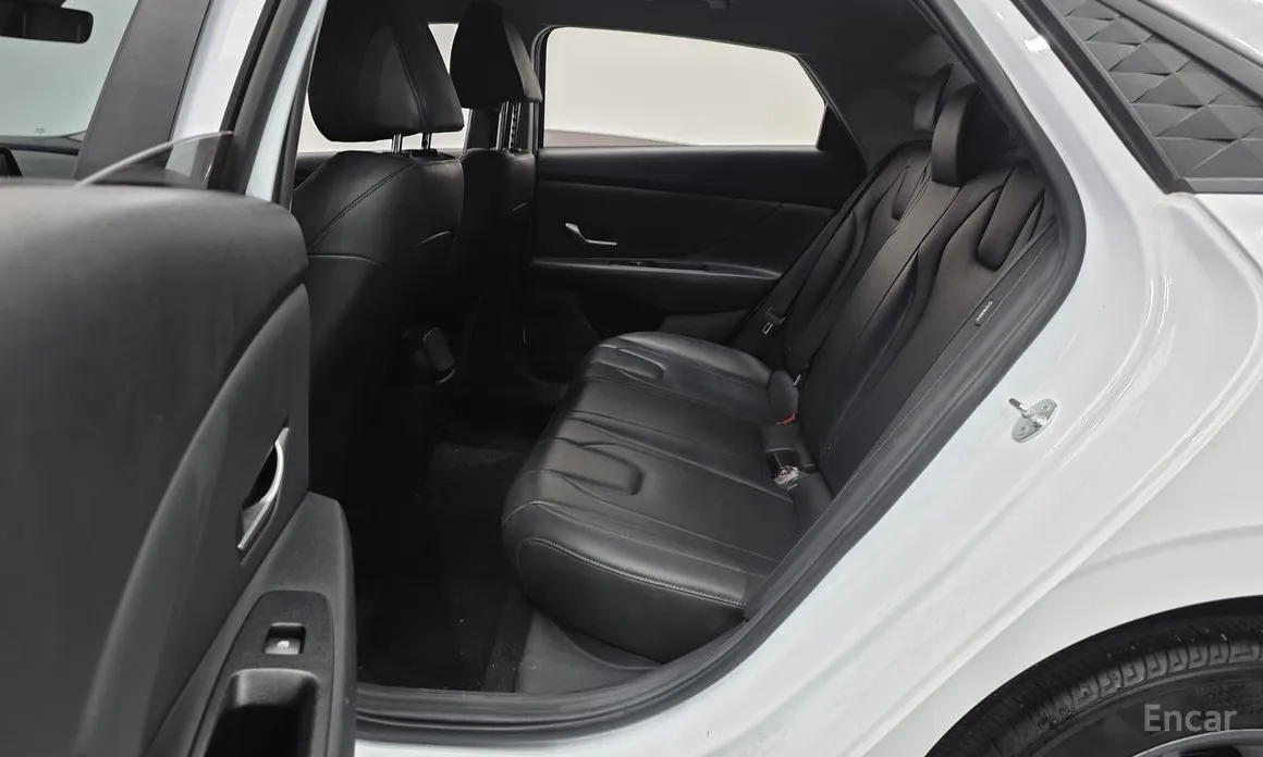 Фото 13 - Hyundai Avante