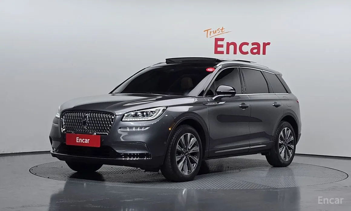 Фото 1 - Lincoln Corsair