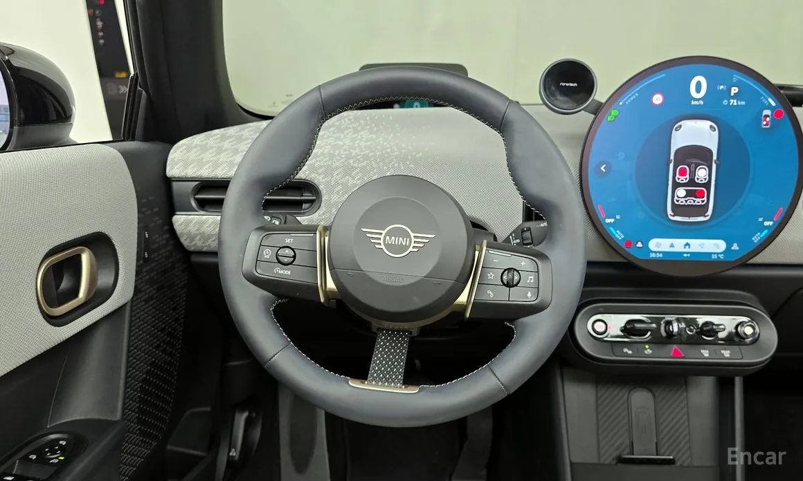 Фото 13 - Mini Cooper Convertible