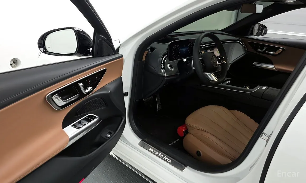 Фото 10 - Mercedes-Benz E-Class