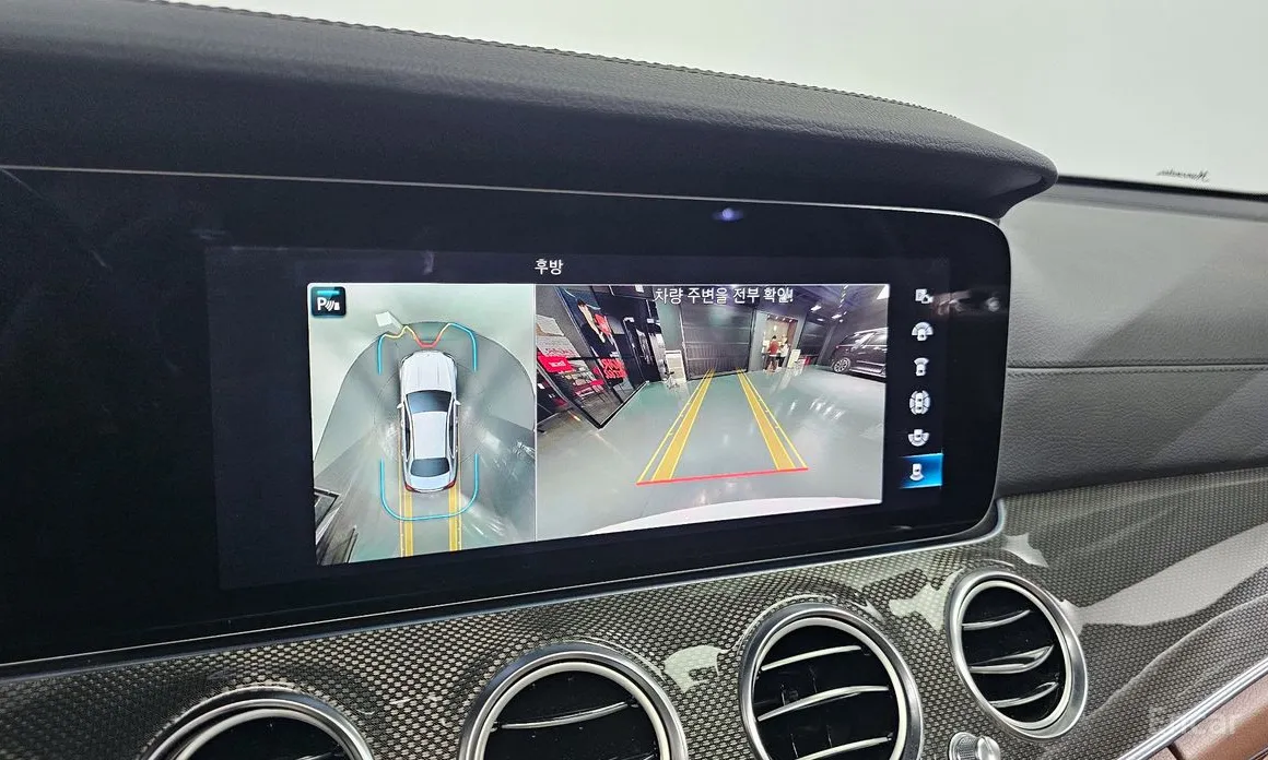 Фото 17 - Mercedes-Benz E-Class