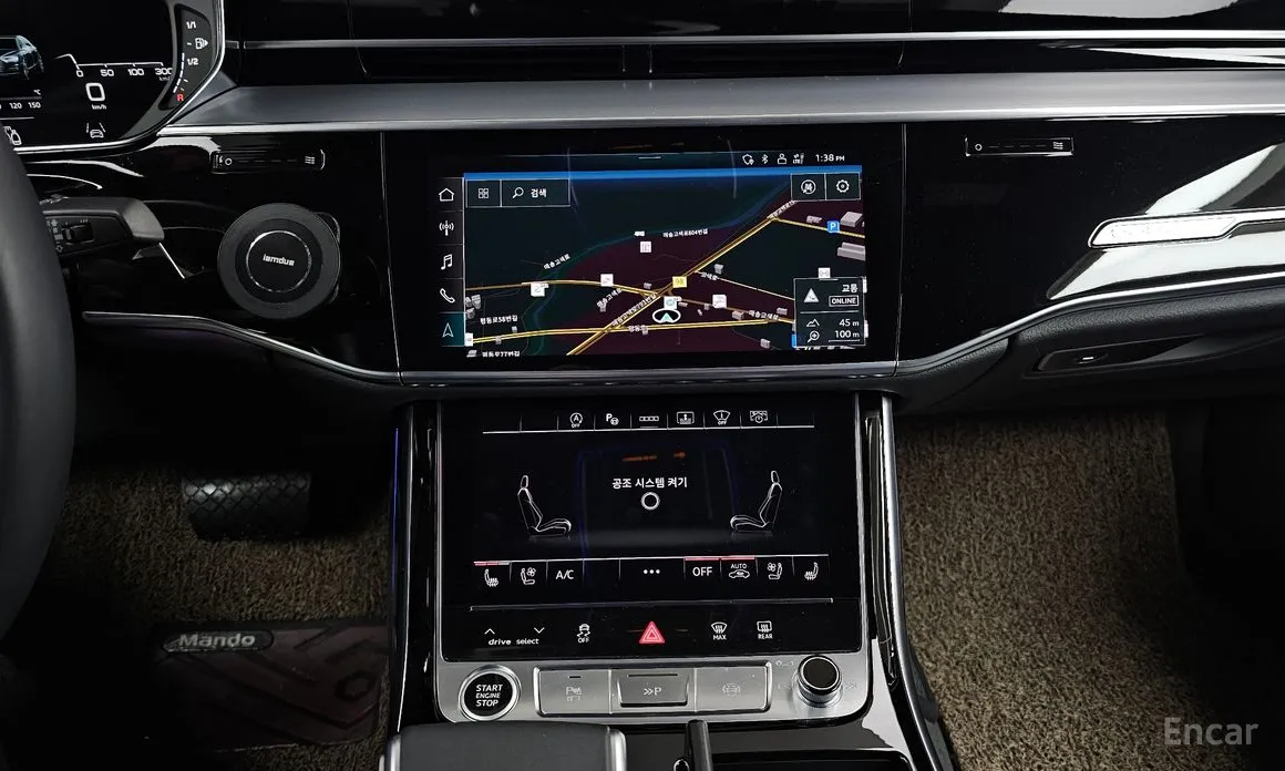 Фото 14 - Audi A8