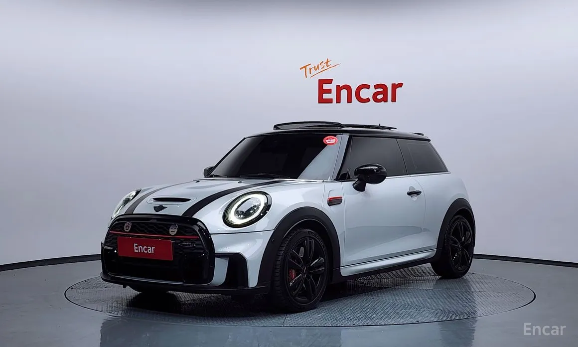 Фото 1 - Mini Cooper