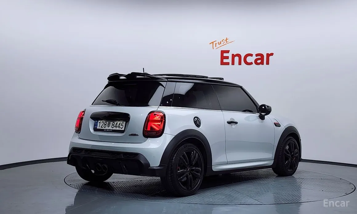 Фото 2 - Mini Cooper