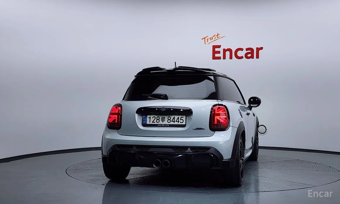 Фото 4 - Mini Cooper