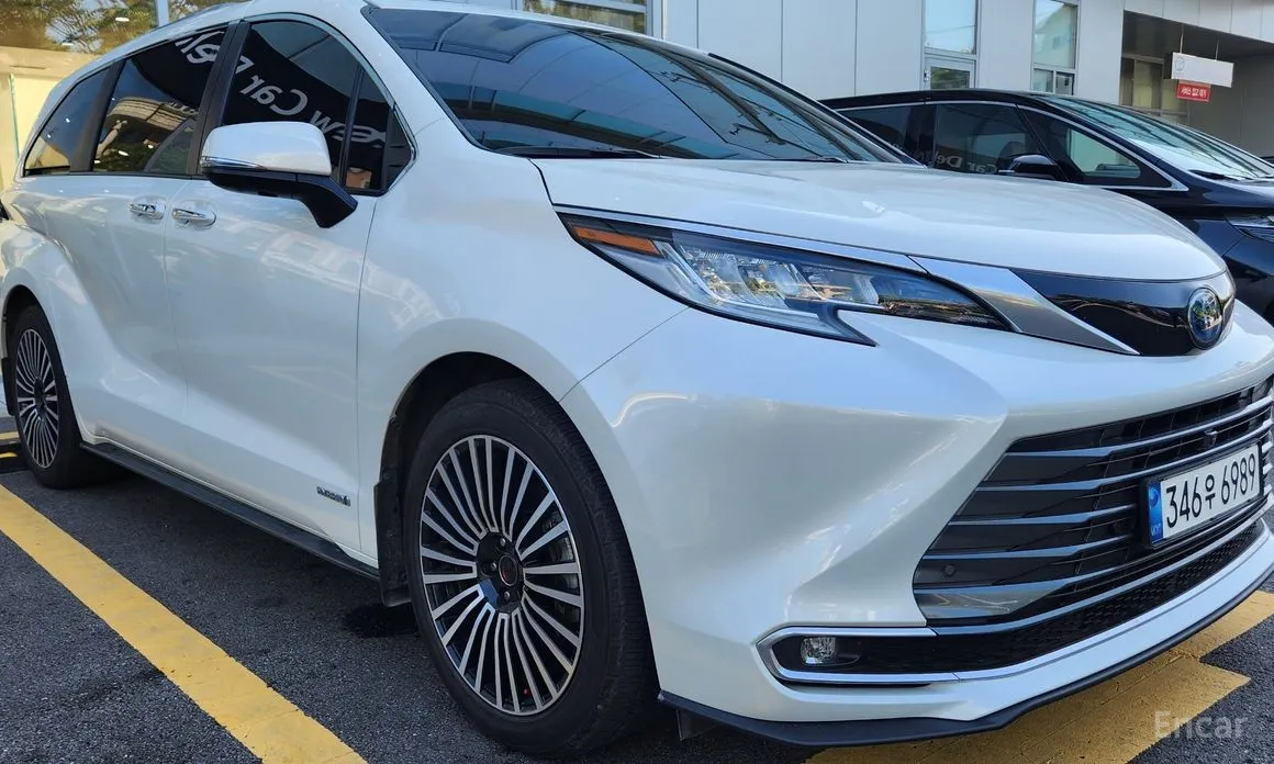 Фото 5 - Toyota Sienna