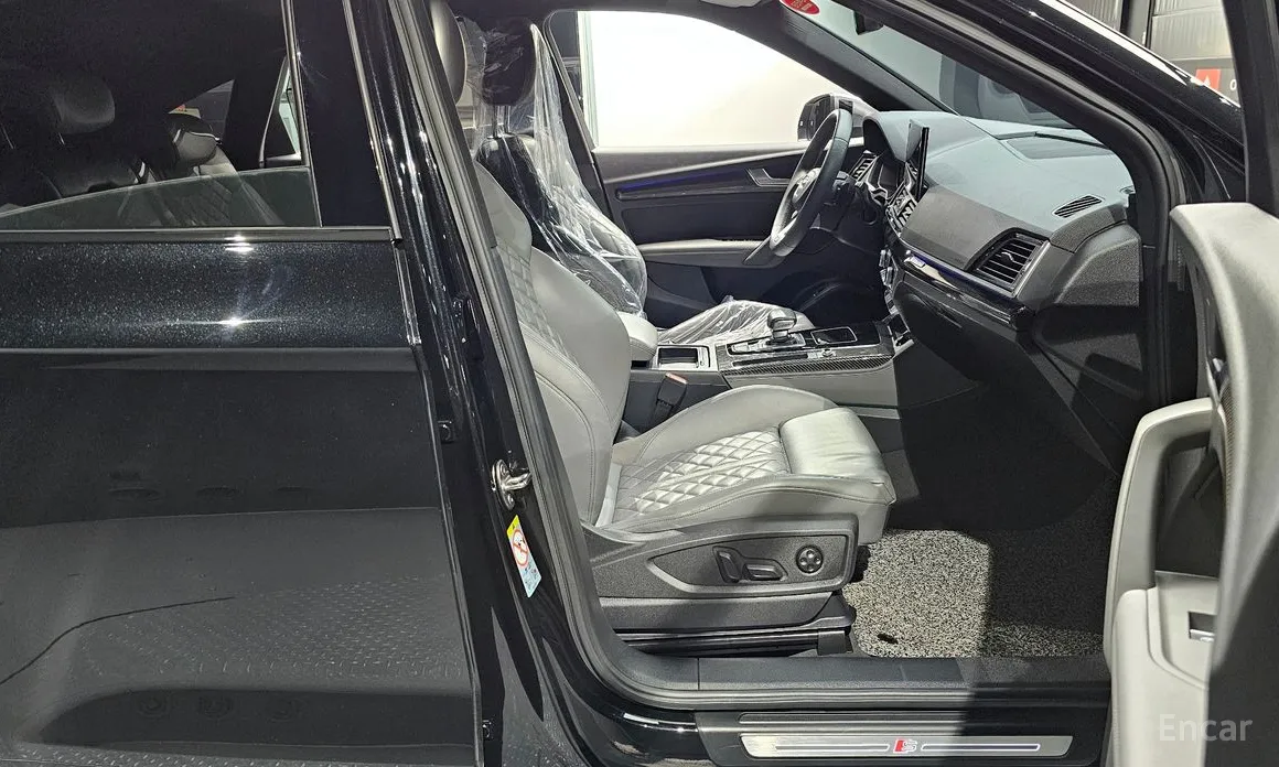 Фото 10 - Audi SQ5