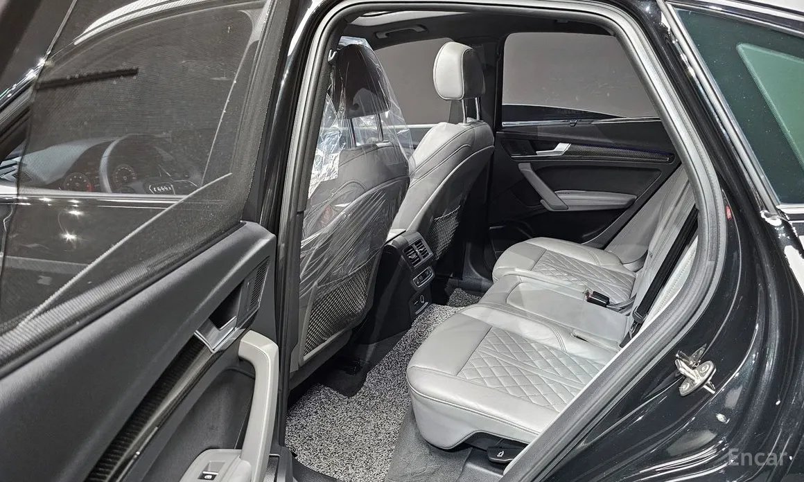 Фото 12 - Audi SQ5