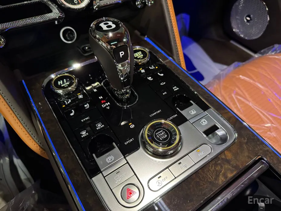 Фото 11 - Bentley Flying Spur