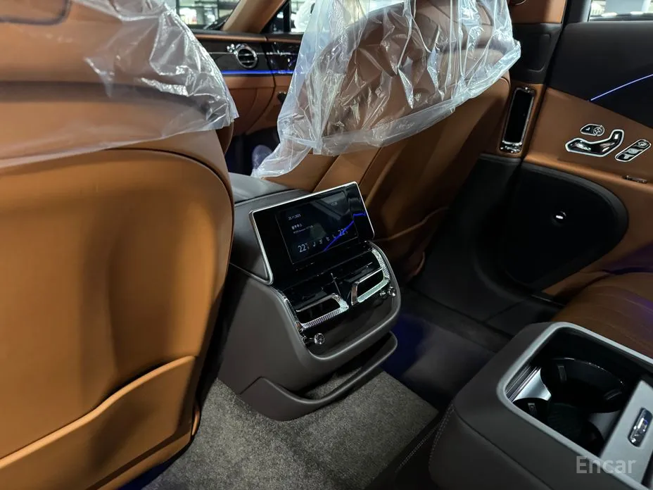 Фото 13 - Bentley Flying Spur