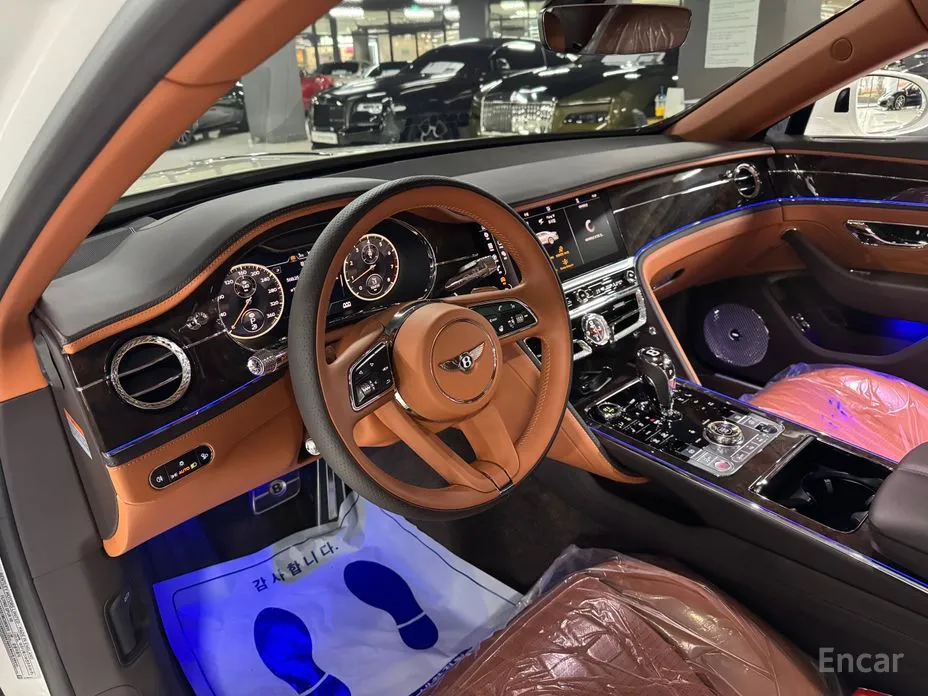 Фото 4 - Bentley Flying Spur