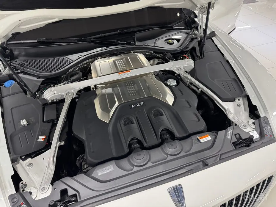 Фото 5 - Bentley Flying Spur