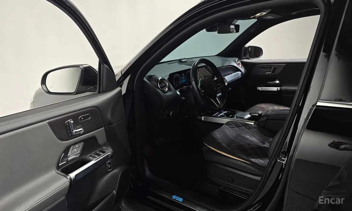 Фото 10 - Mercedes-Benz EQB