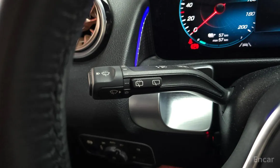 Фото 18 - Mercedes-Benz EQB