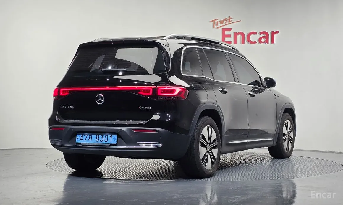 Фото 2 - Mercedes-Benz EQB