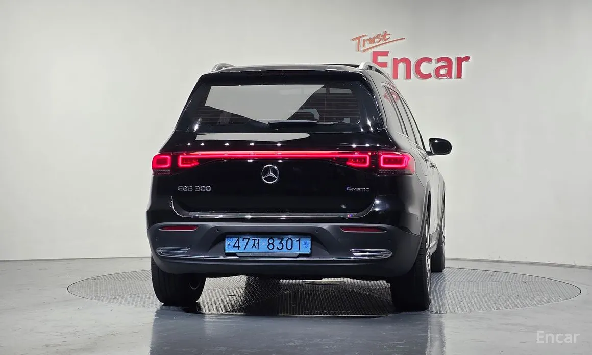 Фото 4 - Mercedes-Benz EQB